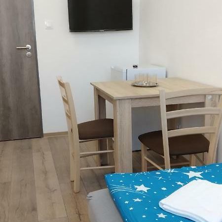 White Coral Club Hostel โกชิเซ ภายนอก รูปภาพ